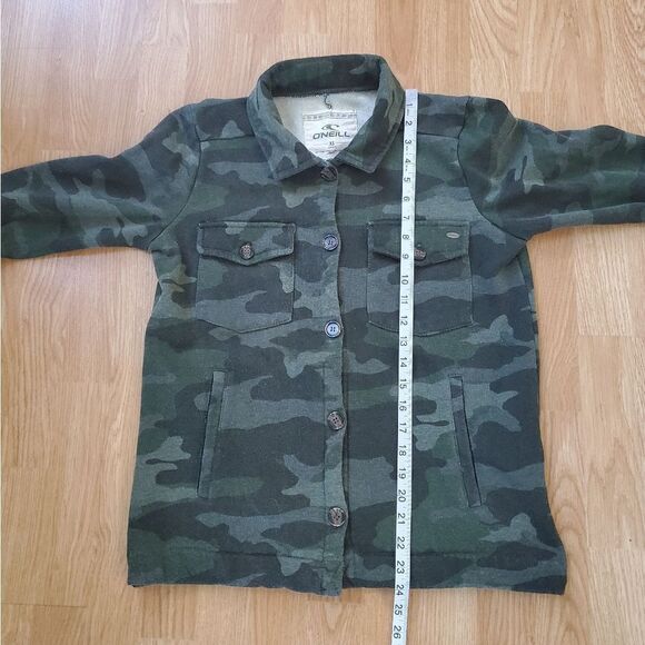 O'NEIL | 'Skylar' Camo Fleece Shirt Jacket - [size XS in Green] - Picture 12 of 14